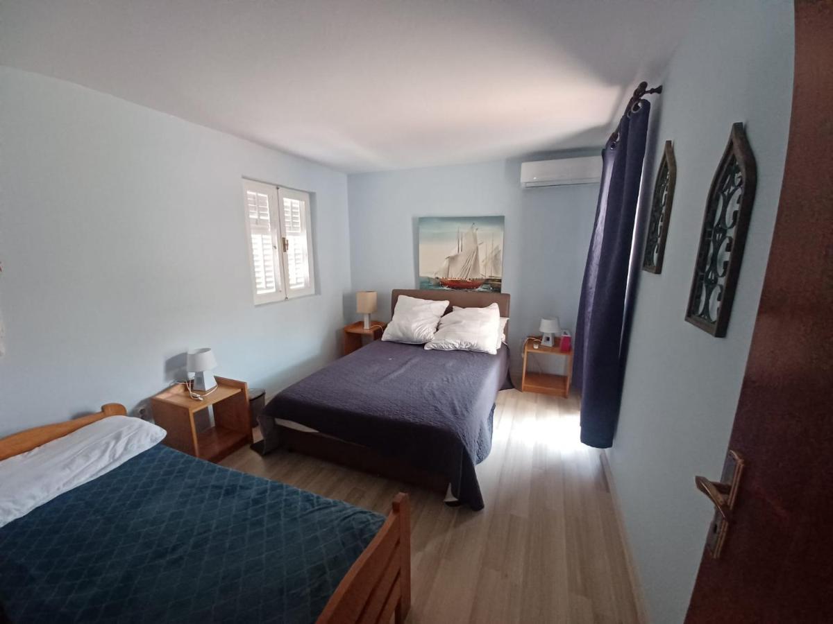 Apartment Bunjo'S Beach House Trogir Kültér fotó